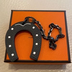 Hermès horseshoe bag charm